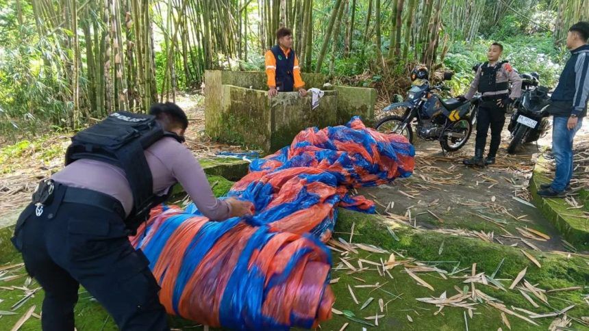 polres wonosobo amankan balon udara