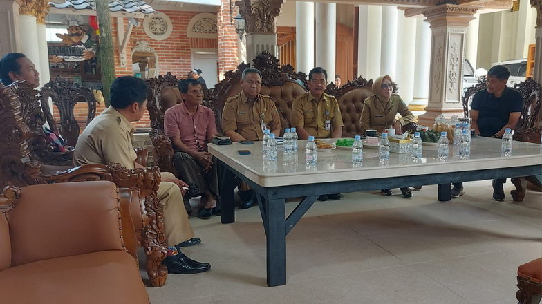 Jumpa Pers Lomba Melukis On The Spot (OTS) 2 Ambarawa. (Bowo Pribadi/beritajateng.tv)