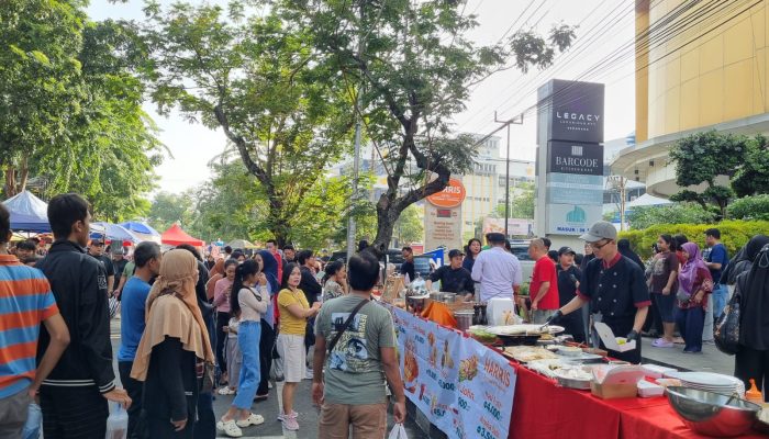 Sarapan Hotel Harga Kaki Lima, Warga Serbu Pasar Tumpah Harris Semarang!