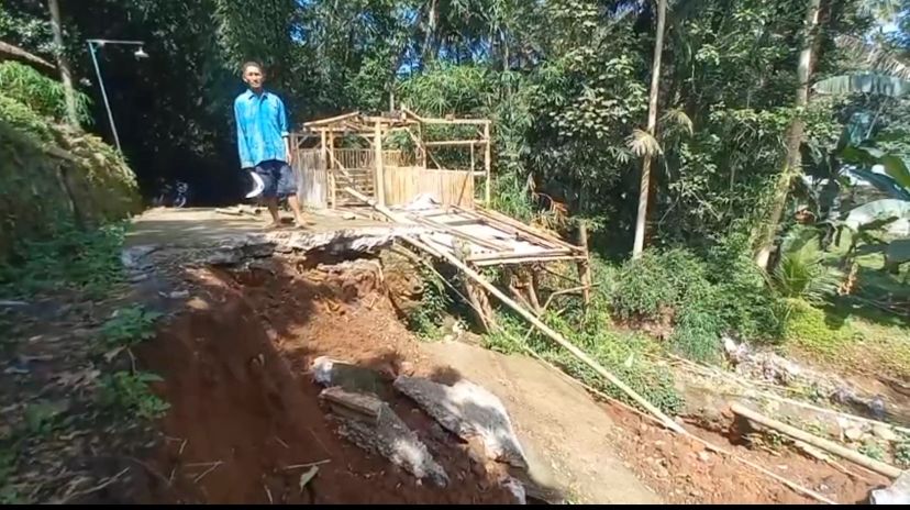 dusun pancuran jalan putus