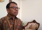 Wakil Rektor I UIN Walisongo, Mukhsin Jami // TNI diskusi mahasiswa
