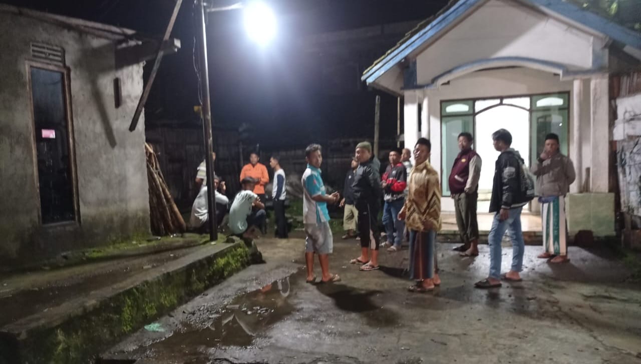 puting beliung semarang