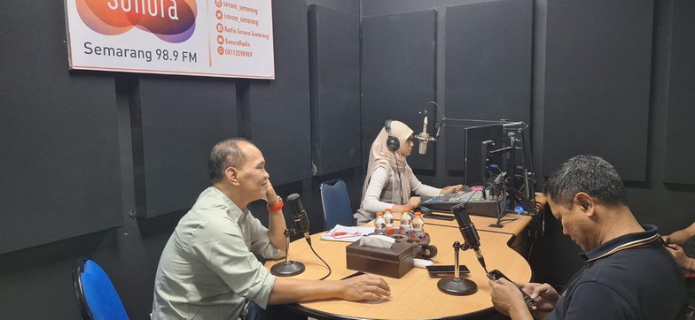 Ketua DPRD Jateng Sumanto