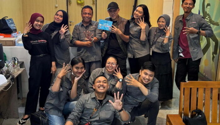 Potong Tumpeng! beritajateng.tv Rayakan HUT ke-4, Usung Spirit Terus Bergerak Menginspirasi Jateng