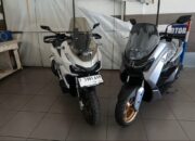 Adu Spesifikasi Yamaha NMAX Turbo Vs Honda ADV 160, Mana Skutik Premium Terbaik?