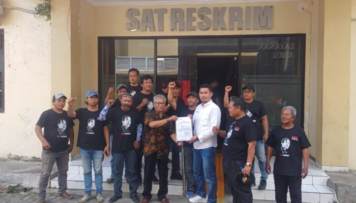 Soal Ijazah Palsu, Relawan Alap-alap Jokowi Laporkan Empat Orang ke Polrestabes Semarang