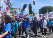 FTI UKSW Gelar Aksi ‘Darah Biru Bersatu’, Kritik Fasilitas dan Kepemimpinan Rektor