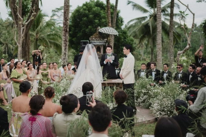 Kemeriahan Acara Pernikahan Luna Maya dan Maxime Boutties