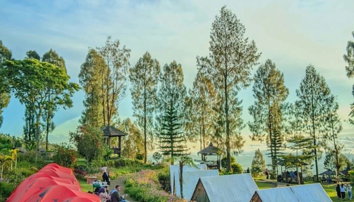 Wisata Alam Posong, Suguhkan Pengalaman Glamping yang Menyenangkan
