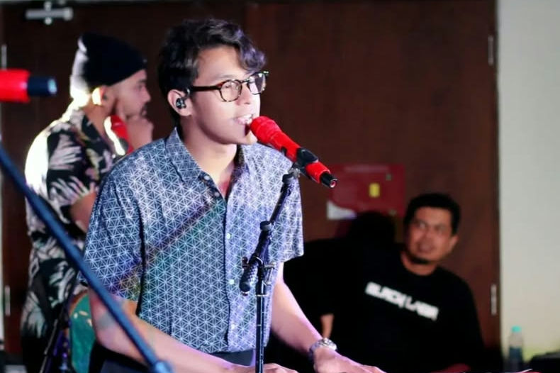 Potret Ardhito Pramono Ketika Manggung