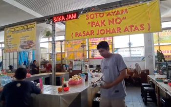 Mencicipi Soto Ayam Legend Ditengah Bangunan Cagar Budaya Pasar Johar Semarang