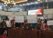 Geruduk Balaikota Semarang, PKL Hasanuddin dan Madukoro Tuntut Kembali Berjualan, Tolak Relokasi