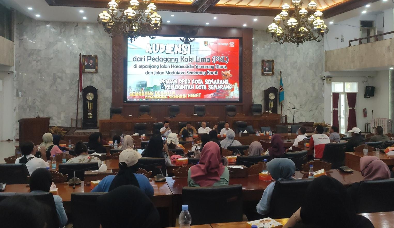 Izinkan PKL Hasanuddin dan Madukoro Kembali Berjualan, Sekda: Tetap Jaga Kebersihan!