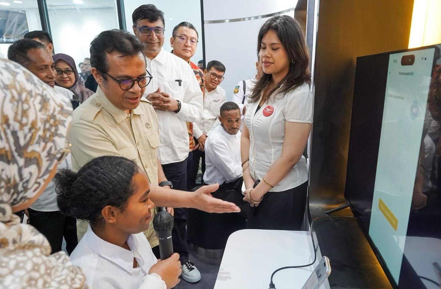 Indosat Resmikan AI Experience Center di Jayapura, Dorong Transformasi Digital Indonesia Timur