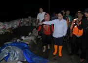 Walikota Semarang Turun Lapangan Cek Pagar Laut yang Jebol di Pelabuhan Tanjung Mas