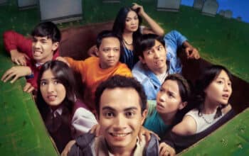 Poster Film Bergenre Horor Komedi Tinggal Pulang