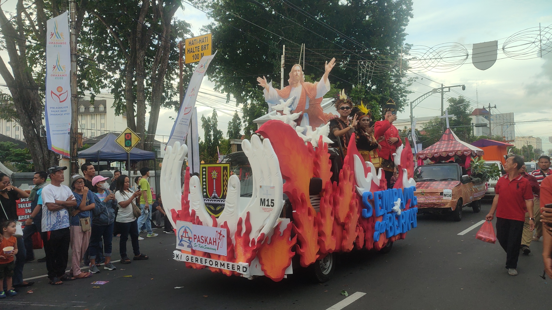 10.000 Peserta Meriahkan Karnaval Paskah, Agustin: Jadi Simbol Kerukunan Beragama di Semarang