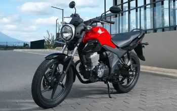 Honda CB150 Verza