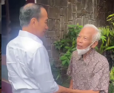 Ir. Kasmudjo saat dikunjungi Jokowi di kediamannya, Selasa 13 Mei 2025. (Instagram/@jokowi)