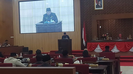 Rapat Paripurna di gedung DPRD Kabupaten Semarang, Ungaran, Kabupaten Semarang, Jumat 2 Mei 2025. (Bowo Pribadi/beritajateng.tv)