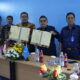 Direktur APN Surakarta, Dr. Hardi (kedua dari kanan) dalam acara penandatanganan memorandum of understanding (MoU) dengan Bupati Blora, Arief Rohman (ketiga dari kiri).