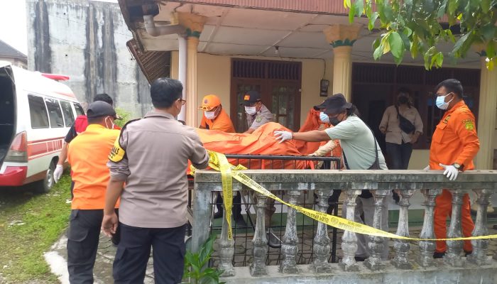Warga Blora Dikejutkan Temuan Mayat Membusuk di Rumah