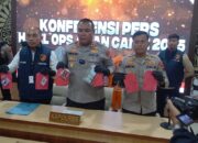 Tiga orang yang mengaku sebagai wartawan online ditangkap oleh Satuan Reserse Kriminal (Satrekrim) Polres Blora. (Heri/beritajateng.tv)