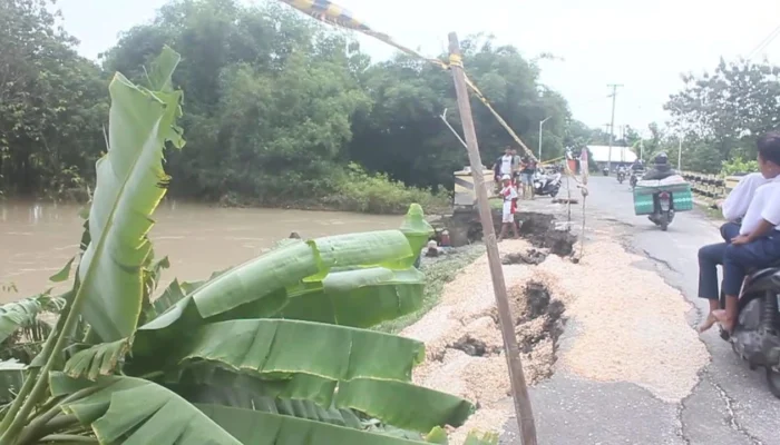 Banjir Bandang Rusak Infrastruktur di Blora, Bahayakan Pengguna Jalan