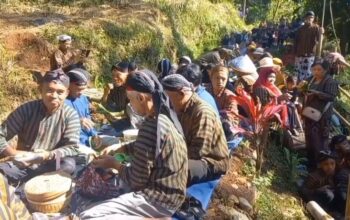 Acara Kupatan dan Merti Dusun Sombron