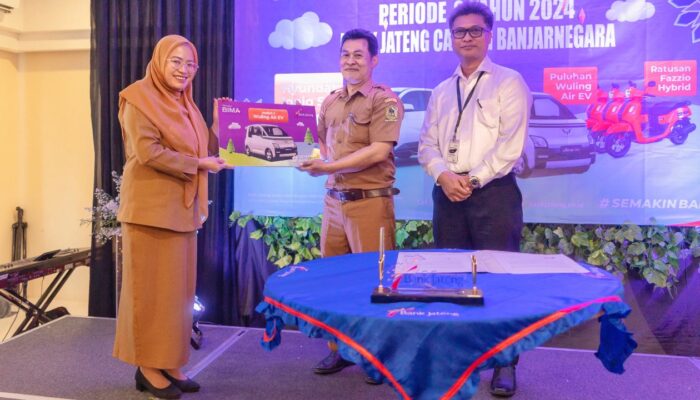 Pegawai Puskesmas Raih Mobil Listrik dari Bank Jateng, Bukti Nyata Apresiasi untuk Nasabah