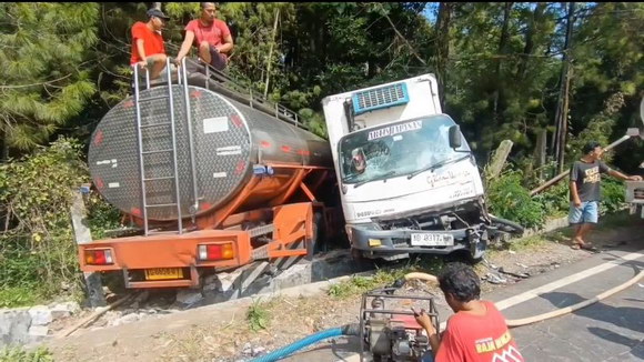 kecelakaan truk salatiga