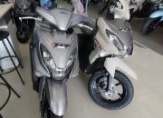 Perbandingan Honda Beat Terbaru vs Yamaha Gear Ultima 2025, Mana Pilihan Terbaik?