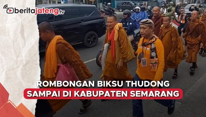 Video Rombongan Biksu Thudong Disambut Bupati Semarang