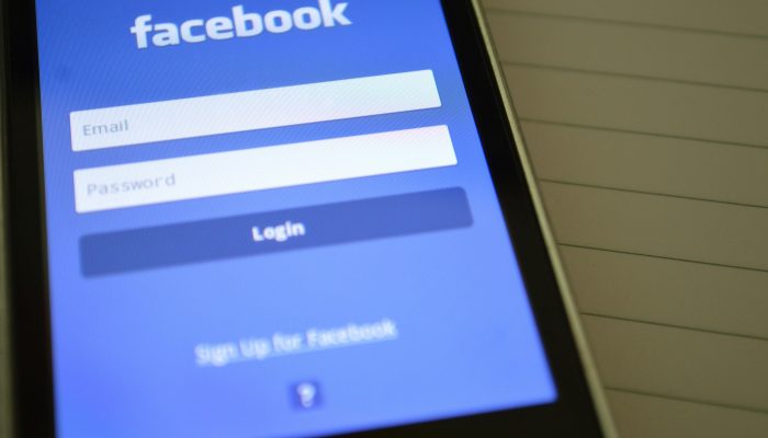 Viral Grup “Fantasi Sedarah” di Facebook, Polisi dan Kominfo Turun Tangan