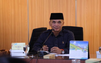 Ketua DPRD Jateng Sumanto