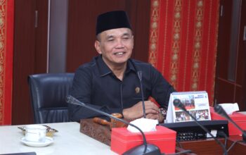 Ketua DPRD Jateng Sumanto