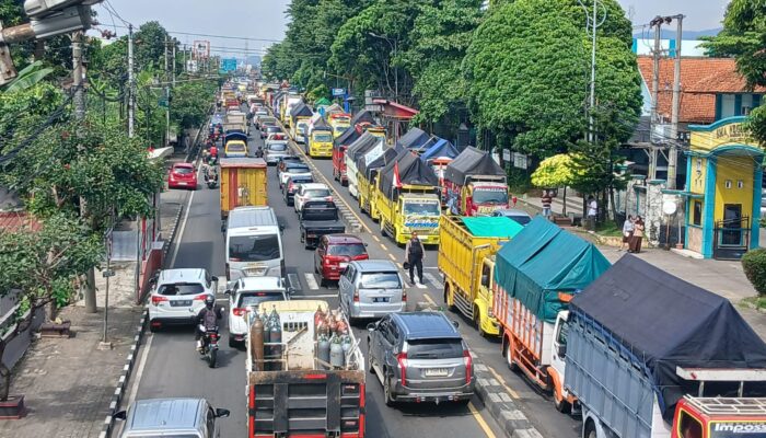 Demo Sopir Truk Berlanjut, Kapolres Semarang Janji Tak Ada Penindakan Angkutan ODOL di Masa Transisi