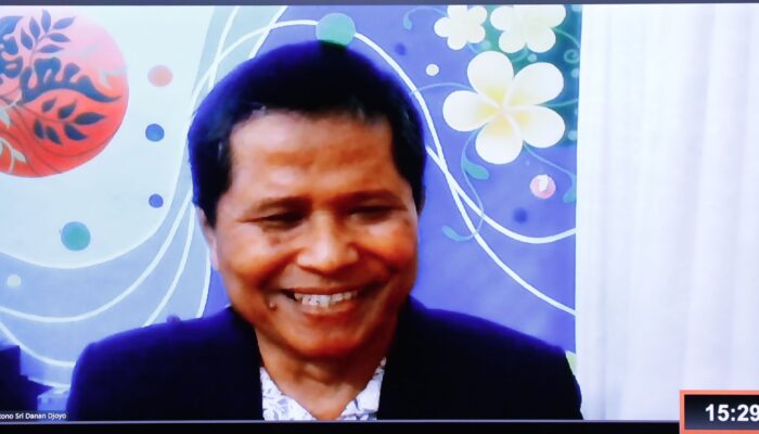 Pendidik SMAN 15 Semarang Gugat Beda Usia Pensiun Guru-Dosen, Begini Tanggapan Hakim MK
