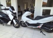 Perbandingan New Honda PCX 160 CBS dan Yamaha NMAX Neo S, Pilih Nyaman atau Performa Oke?