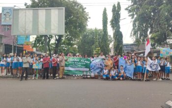SD Kanisius Tlogosari Kulon Rayakan Kelulusan Siswa dengan Sedekah Alam, Tuangkan Eco Enzym ke Sungai
