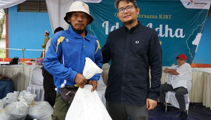 Pertamina Bagikan 12.000 Paket Daging Kurban untuk Masyarakat di Jateng DIY