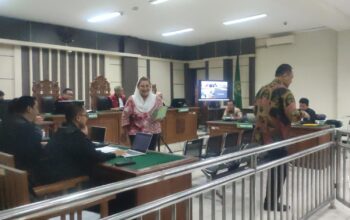 Sidang Daring Karena Sakit, Rachmat Djangkar Nangis Ngaku Menderita Terseret Kasus Mbak Ita