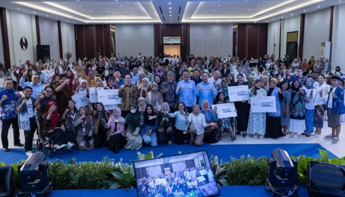 Awarding Night WEC 2025, Sampoerna Gandeng Impala dan GSN Dukung 1.000 UMKM Perempuan di Jateng