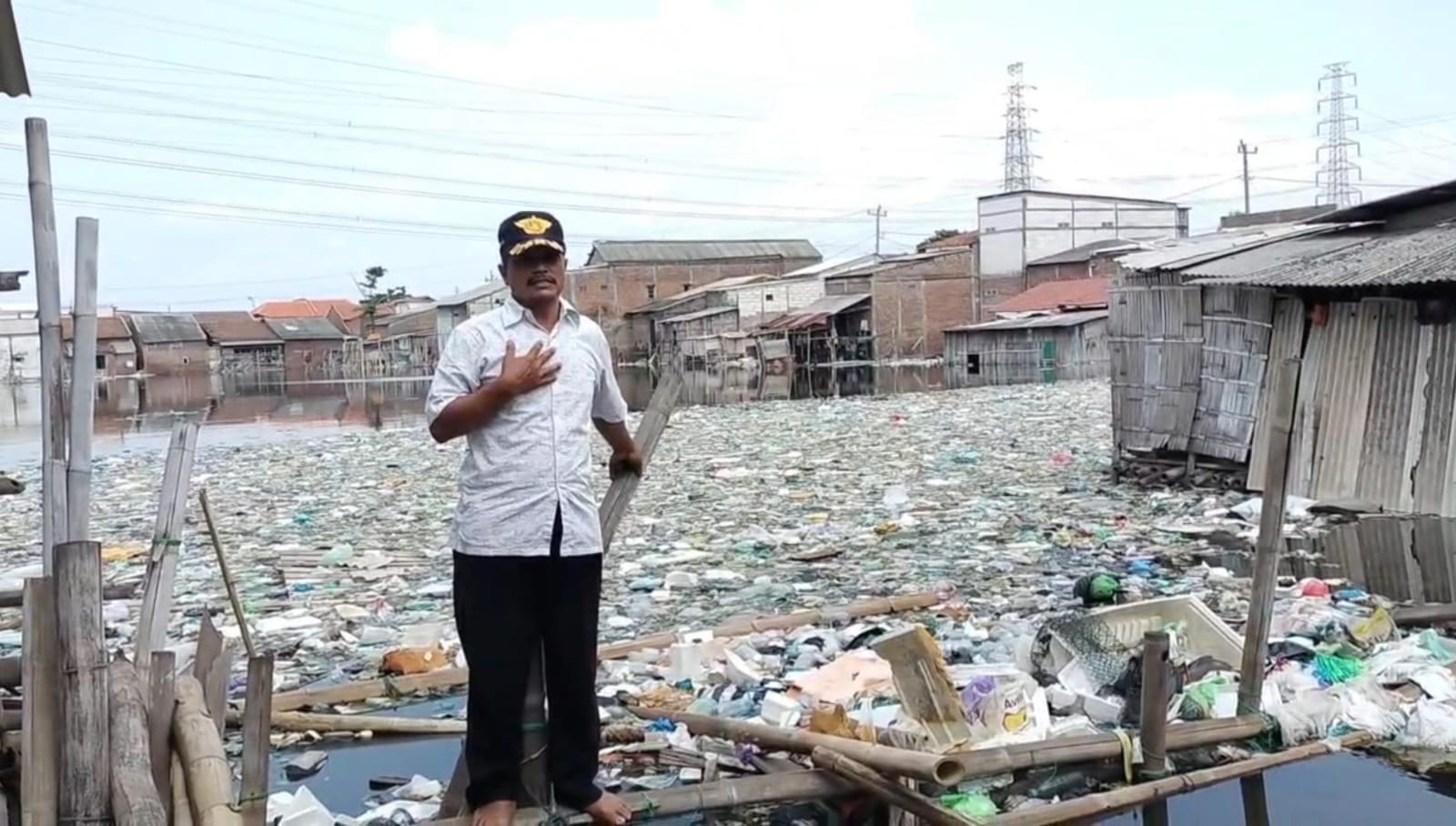 Duh! Bekas Tambak di Tambakrejo Semarang Kini Jadi Pulau Sampah, Bikin Warga Resah