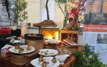 Kuliner khas Banyumas resep Mustika Rasa inisiasi Bung Karno di Festival Mustika Rasa Kota Lama Semarang. (Ellya/beritajateng.tv)