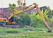 Tangani Banjir Rob Sayung Demak, Pemprov Jateng Keruk Sedimentasi Sungai Dombo
