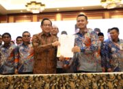 Mendagri Lantik Siswanto sebagai Ketum ADKASI, Pertumbuhan Ekonomi Ditarget Tembus 8 Persen
