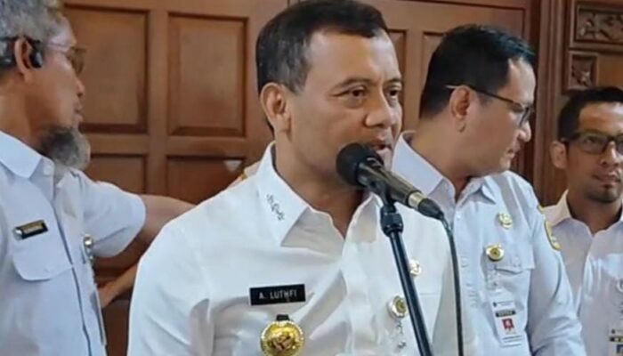Ahmad Luthfi Serahkan SK Pengangkatan kepada 3.947 CPNS dan PPPK di Pemprov Jateng