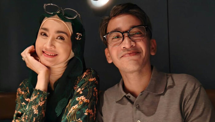 Pamer Foto Kedekatan, Ruben Onsu dan Desy Ratnasari Jadi Sorotan Netizen 