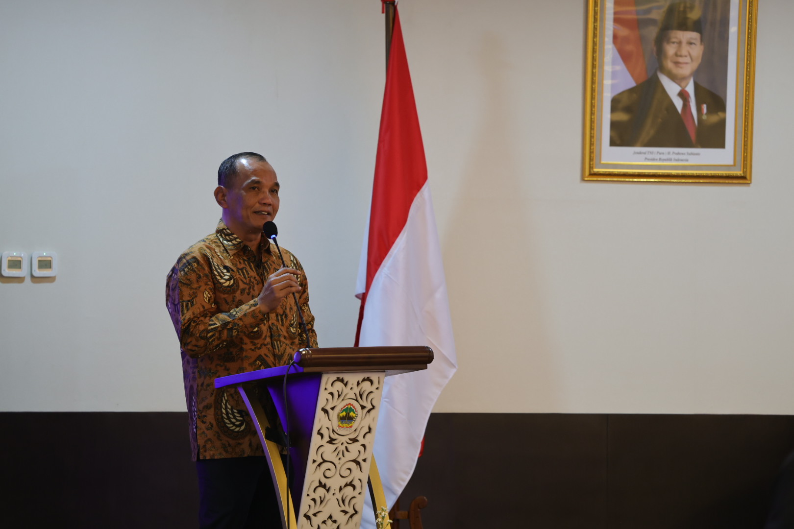Ketua DPRD Jateng Sumanto